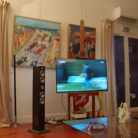 Maison Atypique Les Pieds Dans L'eau *