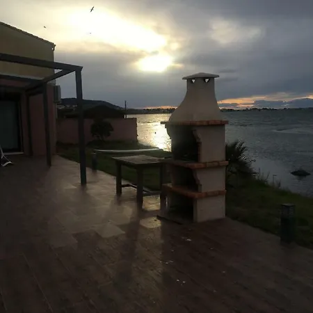 Maison Atypique Les Pieds Dans L'eau Sete
